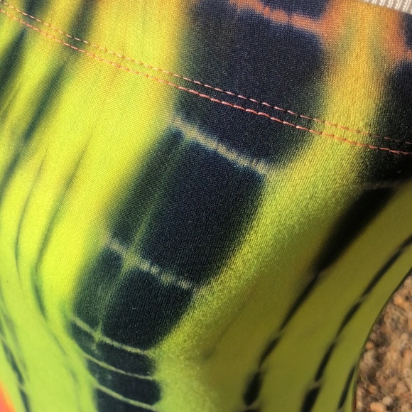 NWT Fashion Nova Colorful Maxi Halter Tie-Dye Dress! Size M but FITS LIKE S!! - Picture 9 of 10